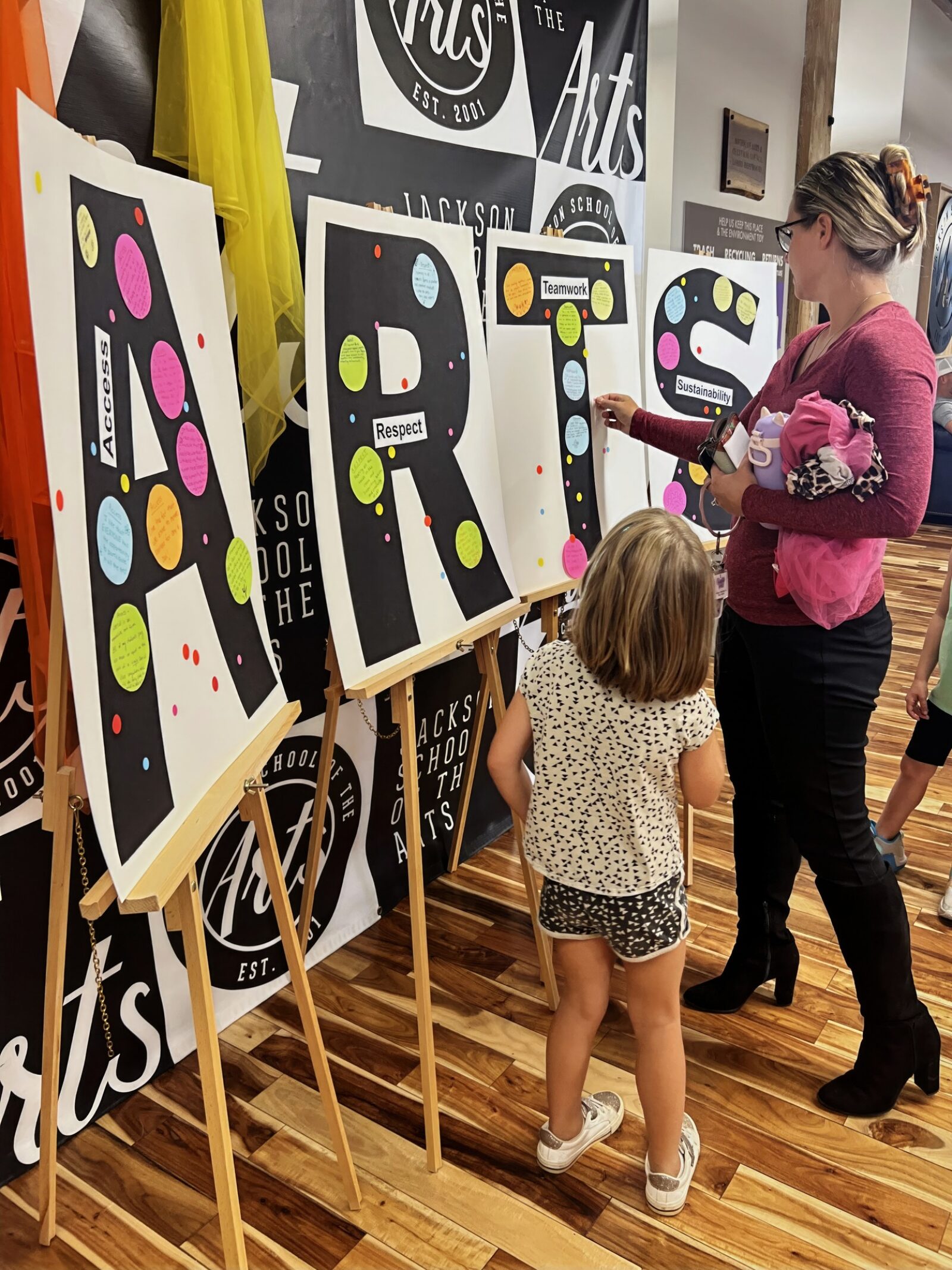 Green Standards donates furniture to Jackson School of The Arts in Michigan.